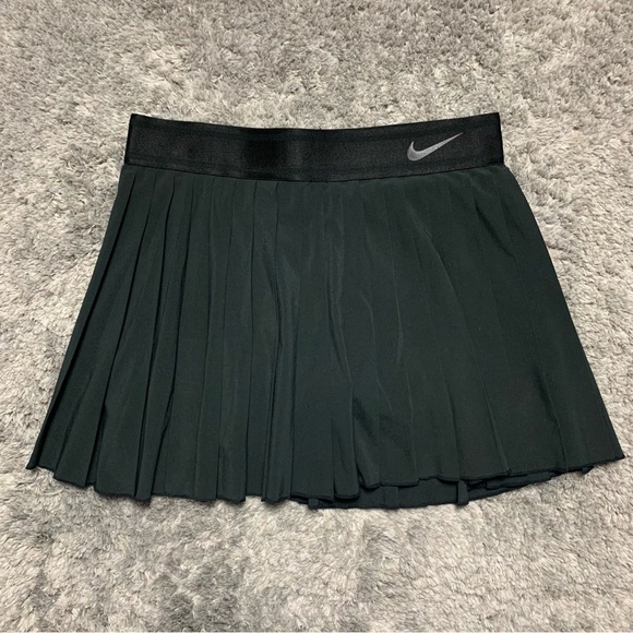 NWOT Nike Court Victory Tennis Skirt